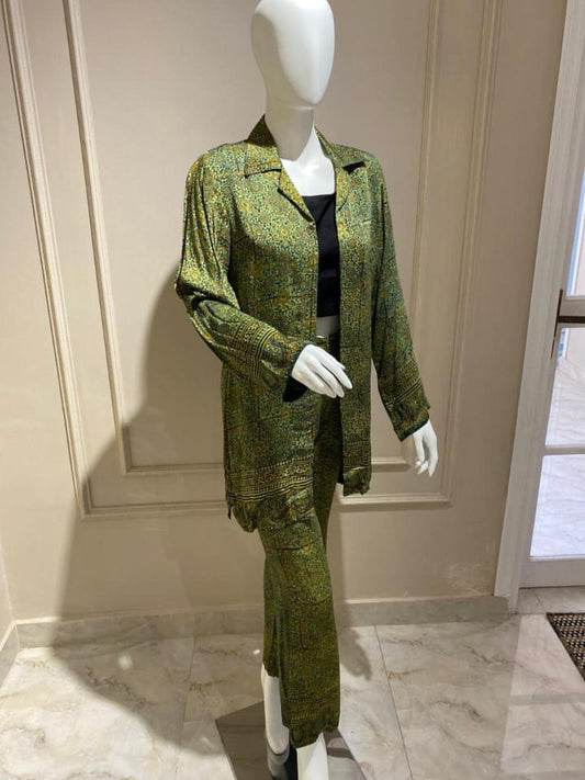 Handcrafted Elegance in Pure Silk